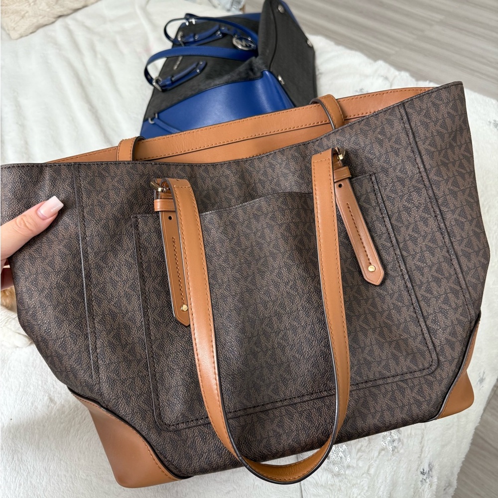 Michael Kors Brown Tote Bag - Picture 2 of 3